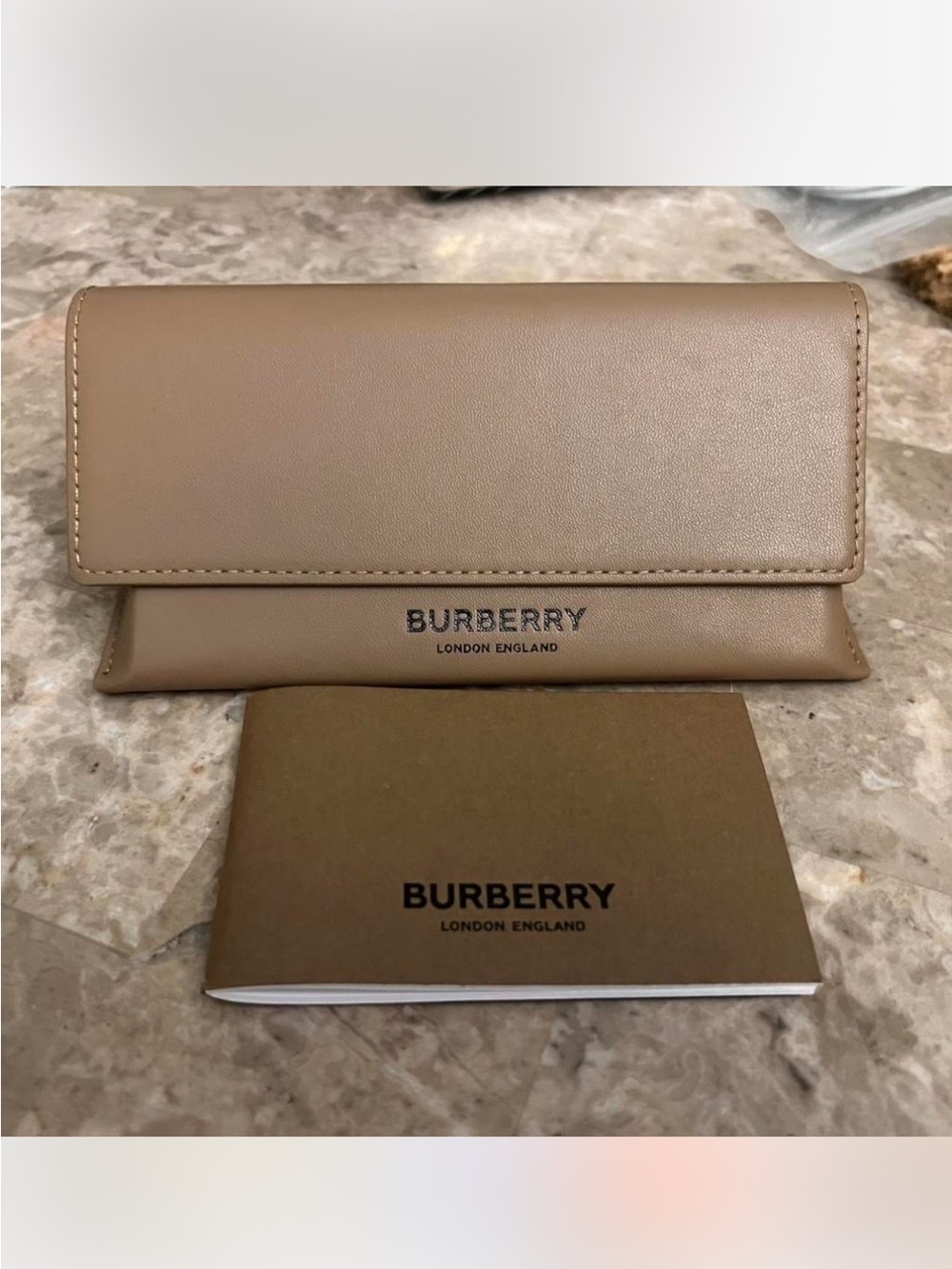 Burberry Tortoiseshell Brown Square Sunglasses with Logo - Picture 12 of 12